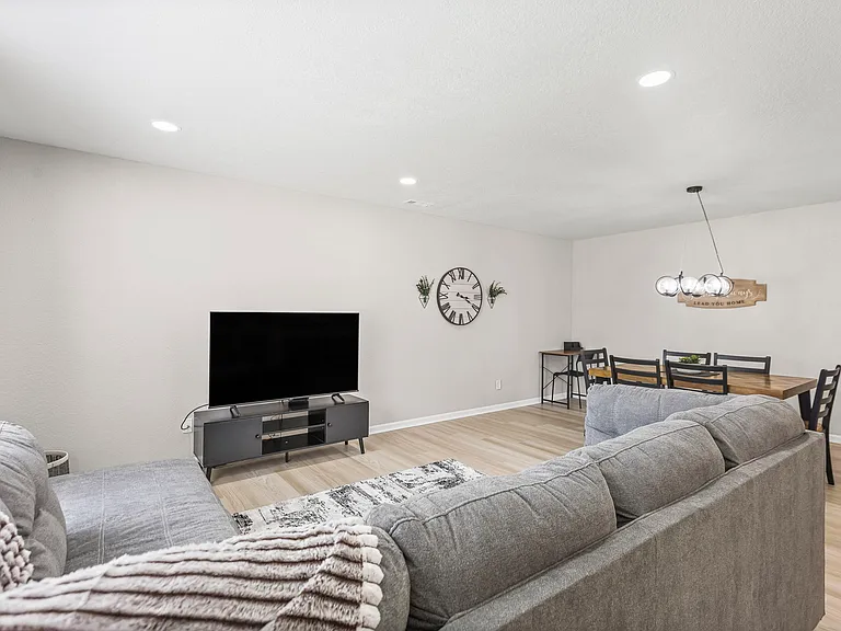 1816 Atherton Ct — Photo 10