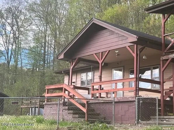 28 Overbay Evans Rd, Middlesboro, KY 40965