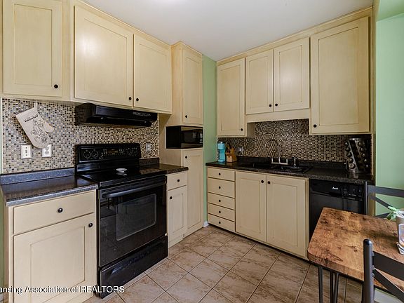 3rd image of 609 Brookland Blvd
