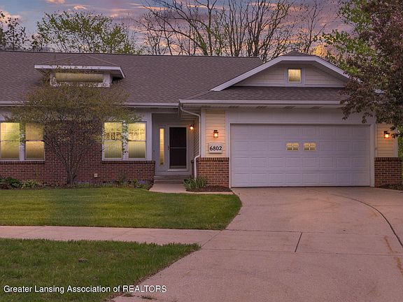 2nd image of 6802 Heron Valley Ct #5