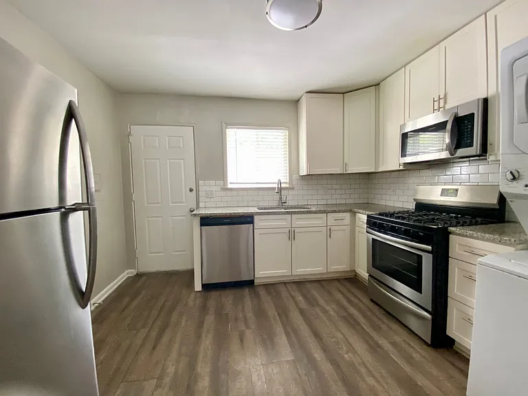 Oak Pointe Apartments — Photo 30