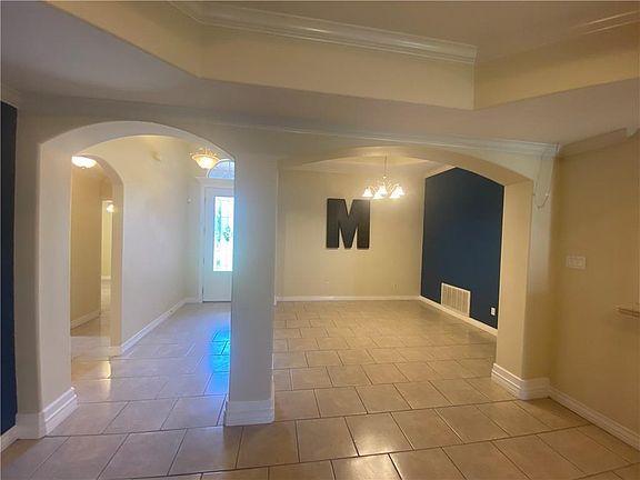 5th image of 2510 Windrose Dr