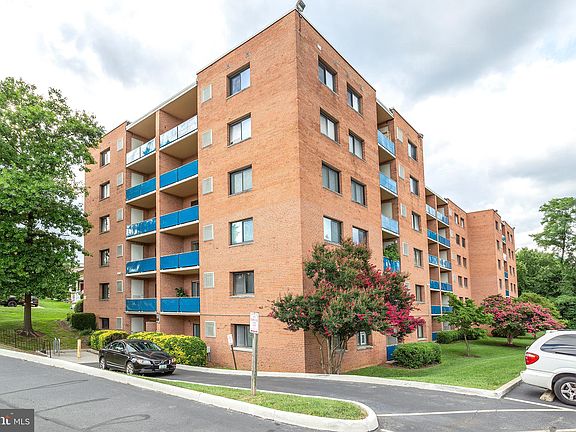 3rd image of 1931 N Cleveland St APT 609
