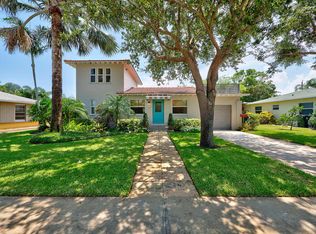 131 Auburn Dr, Lake Worth, FL 33460