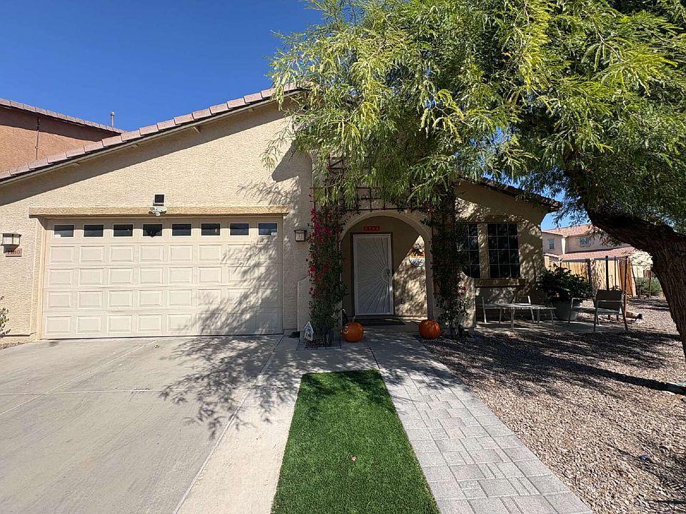 1st image of 1180 E Saddleback Pl
