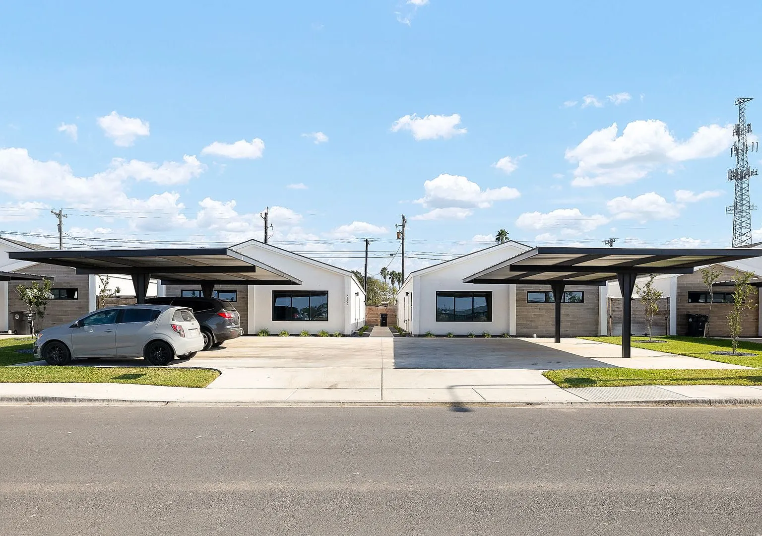 PK11 — Photo 1