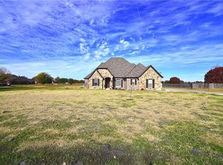 1488 E Alamosa Dr, Terrell, TX 75160
