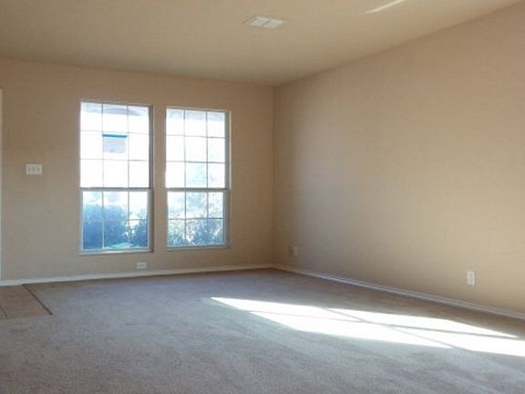 3rd image of 16603 Mandolino Ln