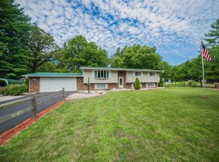 901 Maple St, Zeigler, IL 62999
