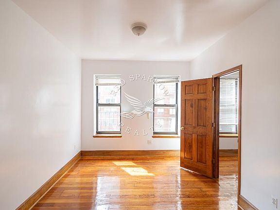 4th image of 115 E 96th St APT 24