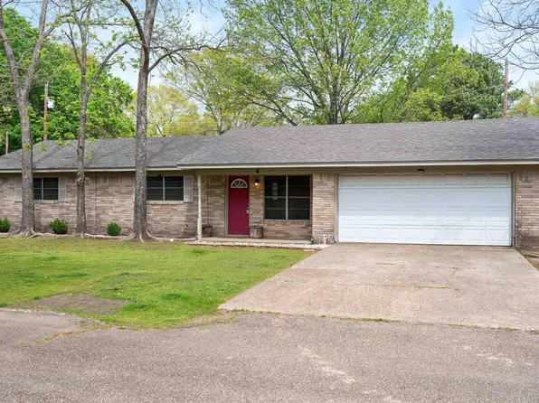 4 Stevens Cir, Hooks, TX 75561