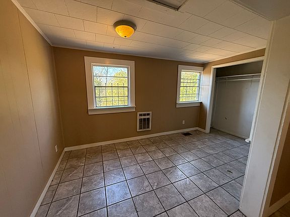 Breakfast/Dining area off kitchen