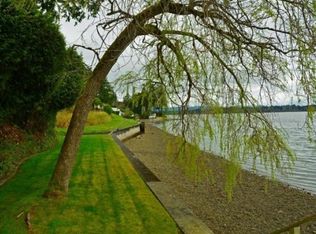 7505 Cooper Point Rd NW, Olympia, WA 98502