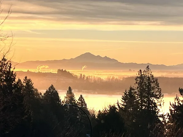 2519 Penshurst Ct, Coquitlam, BC V3K 5S2