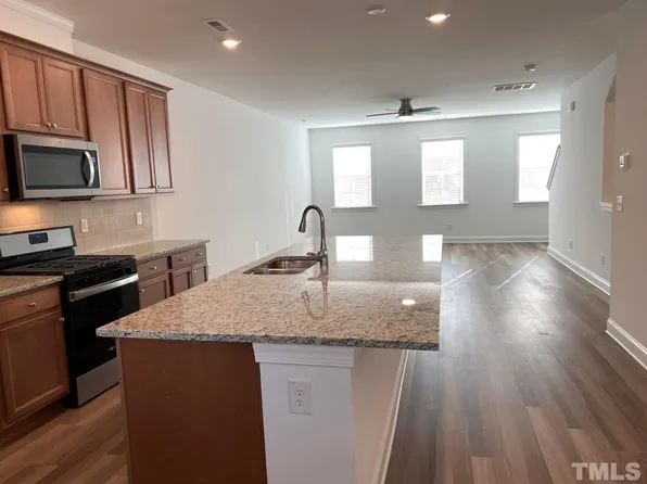 336 Clementine Dr, Cary, NC 27519