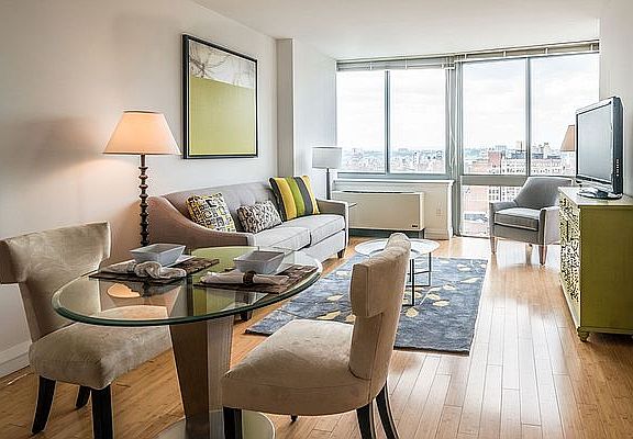 4th image of 800 Avenue Of The Americas APT 36E