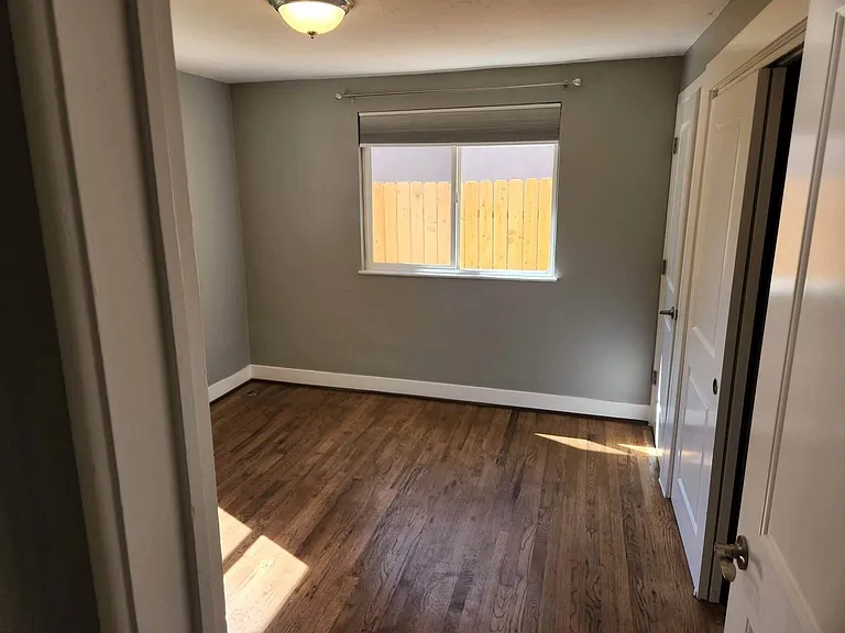 3020 N Fillmore St — Photo 5