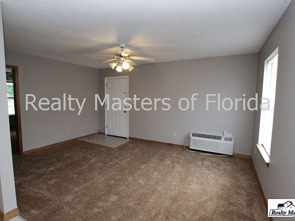 5th image of 8110 Stonebrook Dr #A