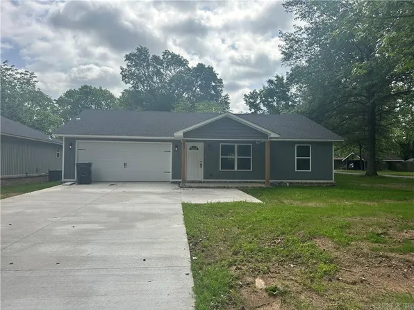 657 S Detroit Ave, Russellville, AR 72801