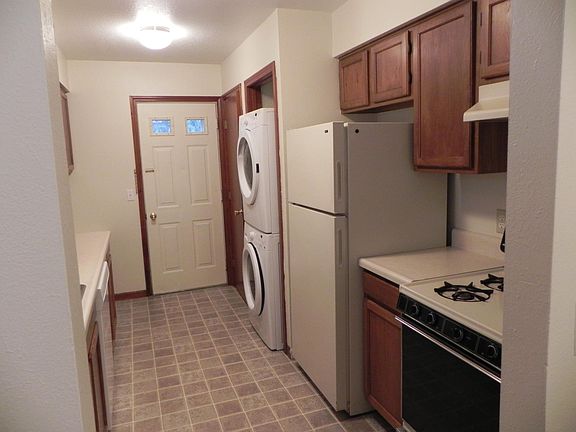 Washer and dryer in kitchen