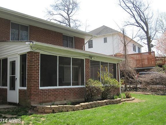 3rd image of 7038 Bradley Cir