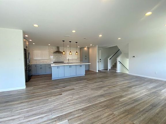 3rd image of 8753 Mulvaney Dr