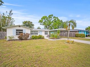 2620 White Sands Dr, Sarasota, FL 34231