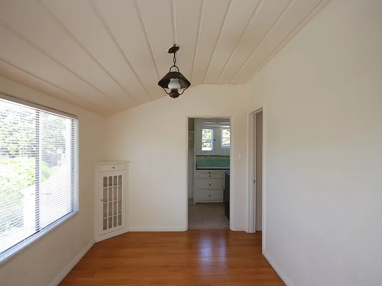 409 N Monterey St #1/2 — Photo 9