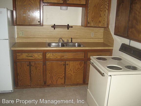 4th image of 903 E Symmes St
