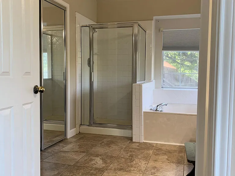 1721 Woods Blvd — Photo 12