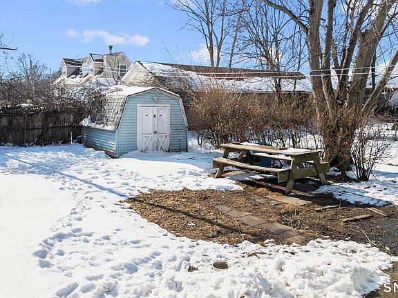 5th image of 17 Rennell Court