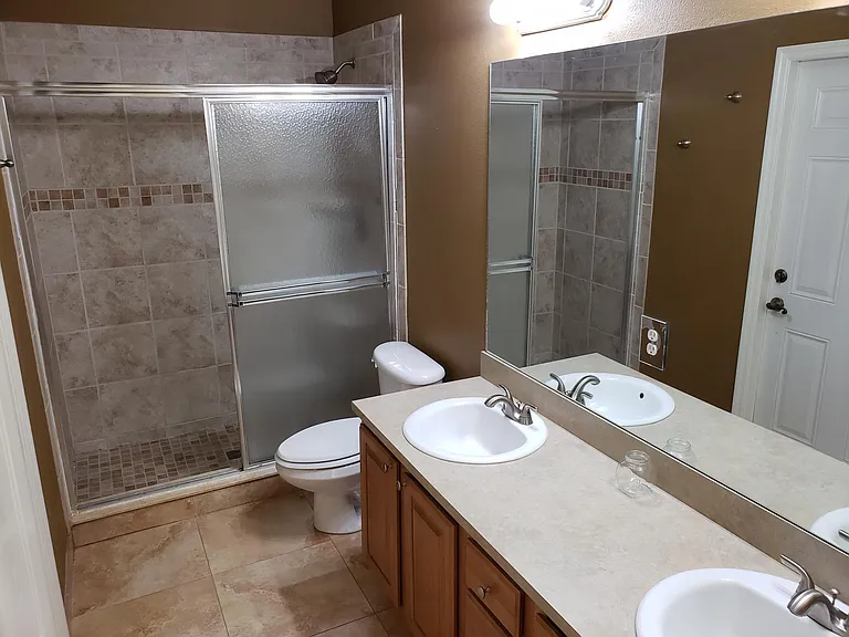 831 Stone St — Photo 11