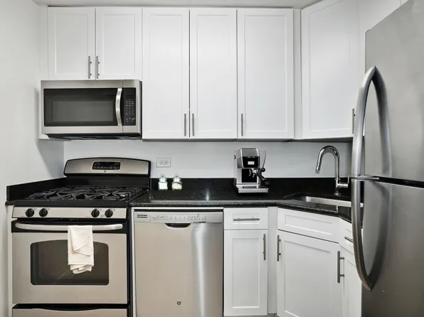 355 South End Avenue 10E image 1 of 14