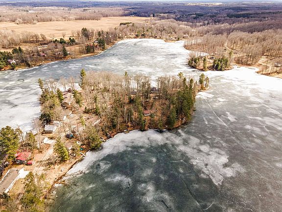 2nd image of 506 McLachlan Point