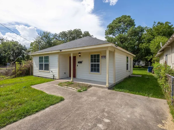 1840 Elgie St, Beaumont, TX 77705