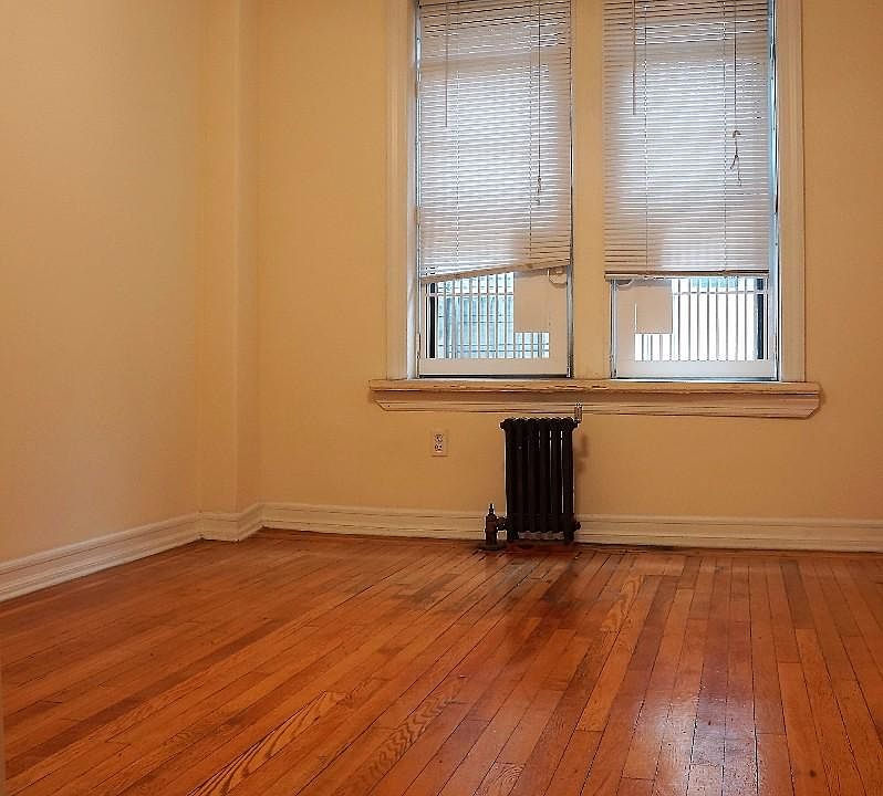 1st image of 556 W 141st St APT 2E