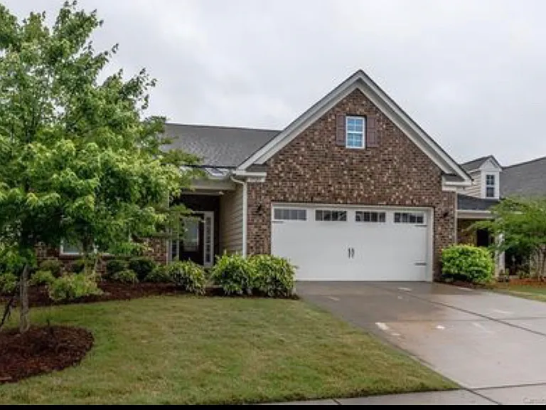 1525 Deer Meadows Dr — Photo 2