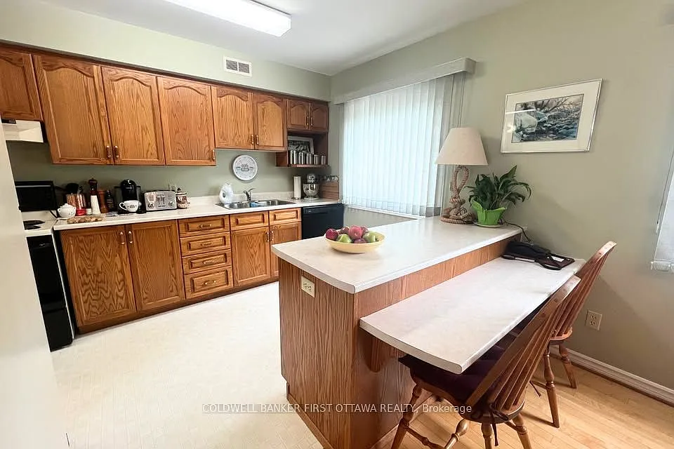 1 bed, $2,300 — Photo 4