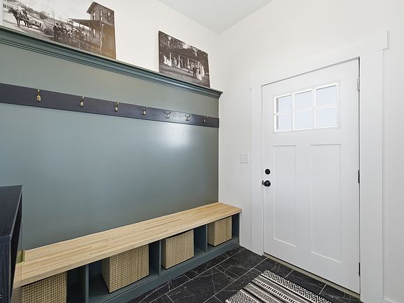 4th image of 6538 N Michigan Rd