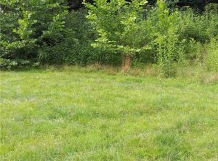 419 Mingo Creek Rd, Finleyville, PA 15332