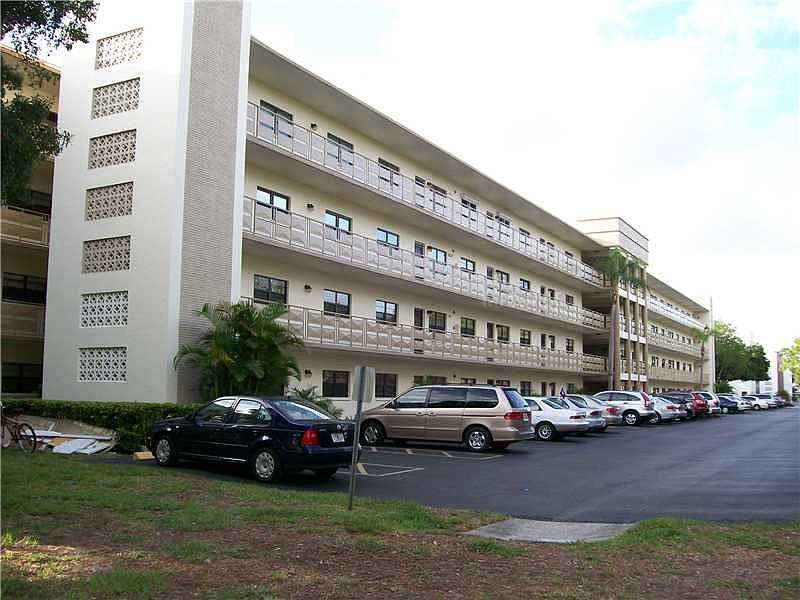 1st image of 5980 80th St N Unit 406