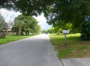 1806 Colonial Rd, Fort Pierce, FL 34950