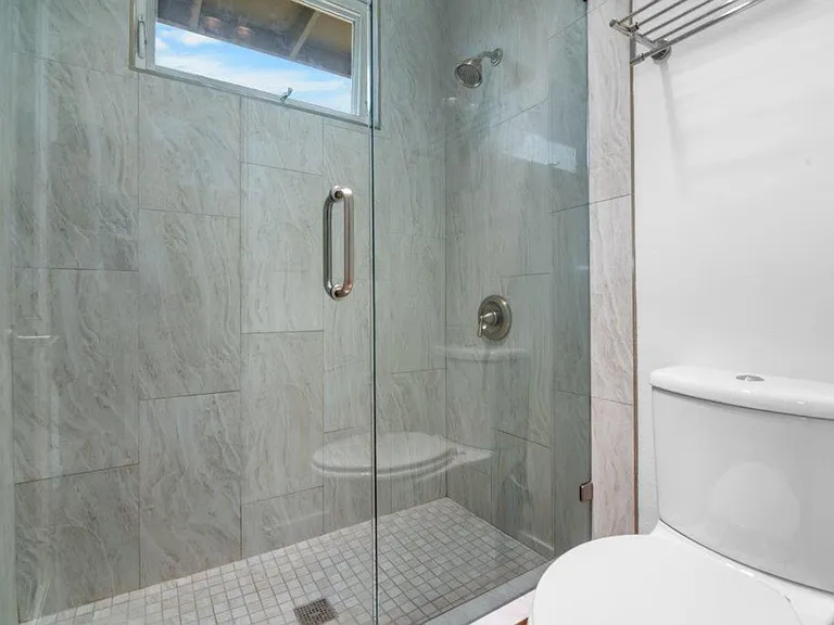 Sierra Seaside Flats $ 3295 ...1 Block To Beach....Top Floor Views — Photo 24