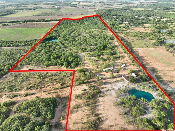 760-1 N GREYTOWN RD, St Hedwig, TX 78152