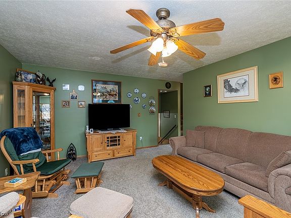 5th image of 10423 Greenview Dr