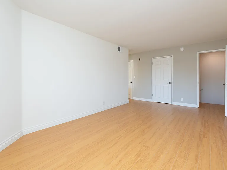 3650 Midvale Ave #108 — Photo 15