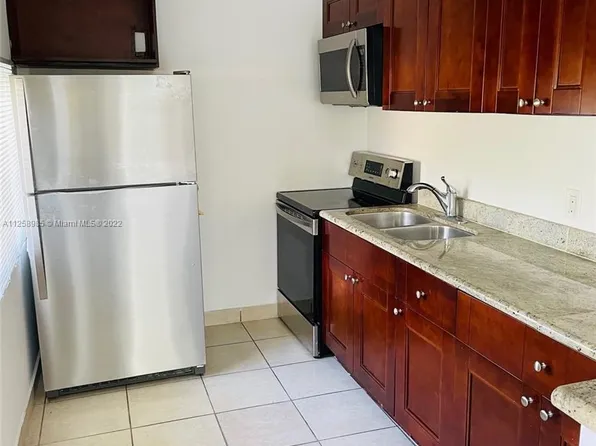 840 NW 56th St, Miami, FL 33127