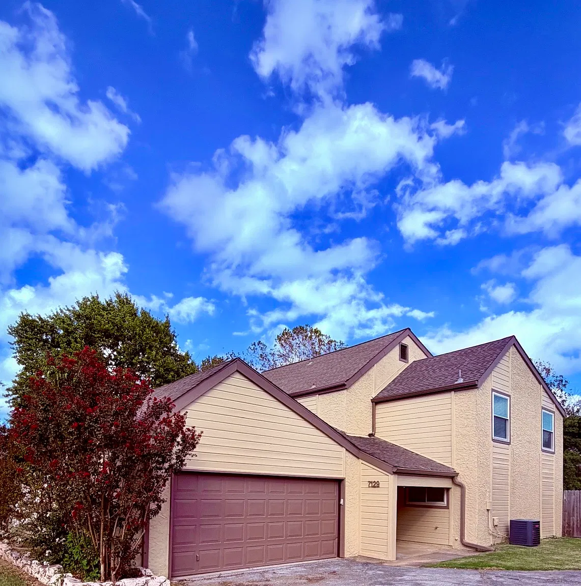 3 bed, 2.5 bath, 1664 sqft, $1,650 — Photo 1