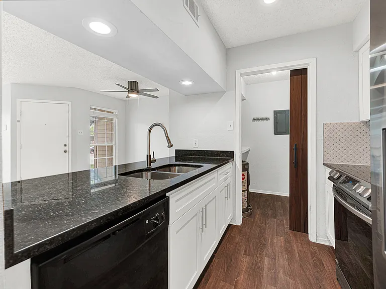 12480 Abrams Rd #705 — Photo 12