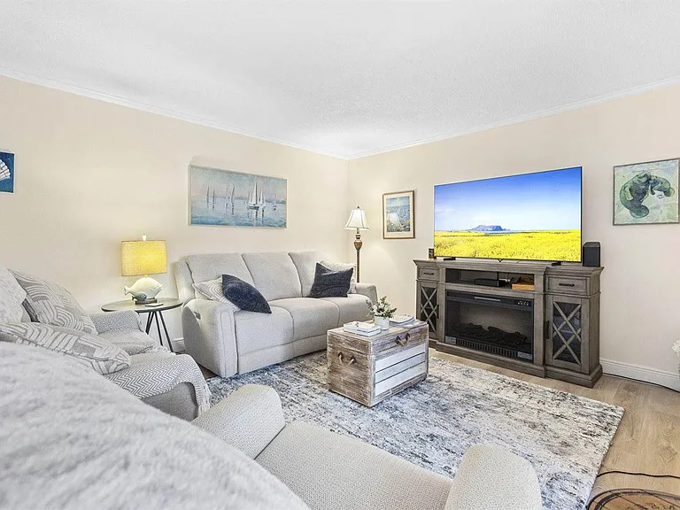5674 SE Riverboat Dr #131 — Photo 7